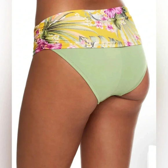 Bleu Rod Beattie  Paradiso Bandeau Tankini Top and Sarong Hipster Bottom - Picture 9 of 13